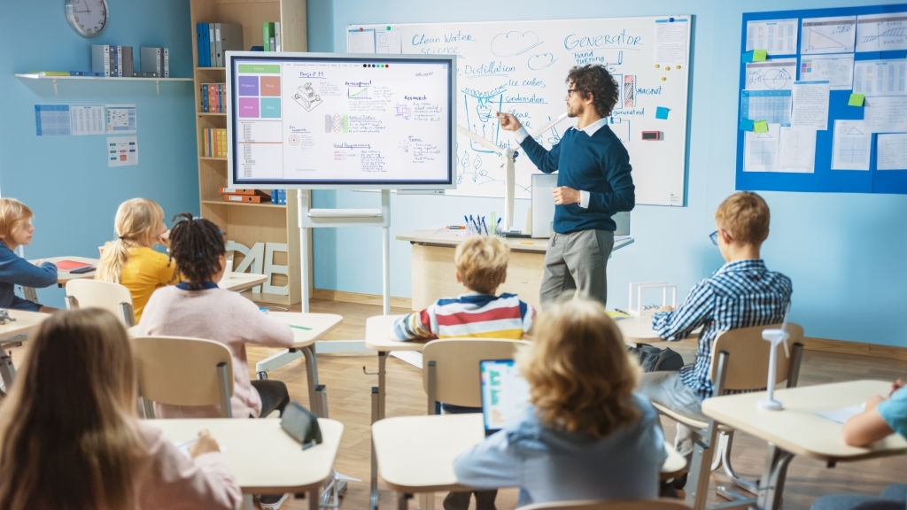 Video Call Center for Education Sector Video Call Center for Education Sector